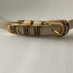 Lady Captiva Genuine Leather Belt with Antique Goldtone Buckle.  XL